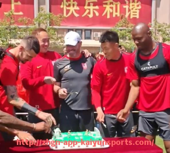 开云体育app下载-世俱杯冲突事件盘点,情绪管理成比赛新变量