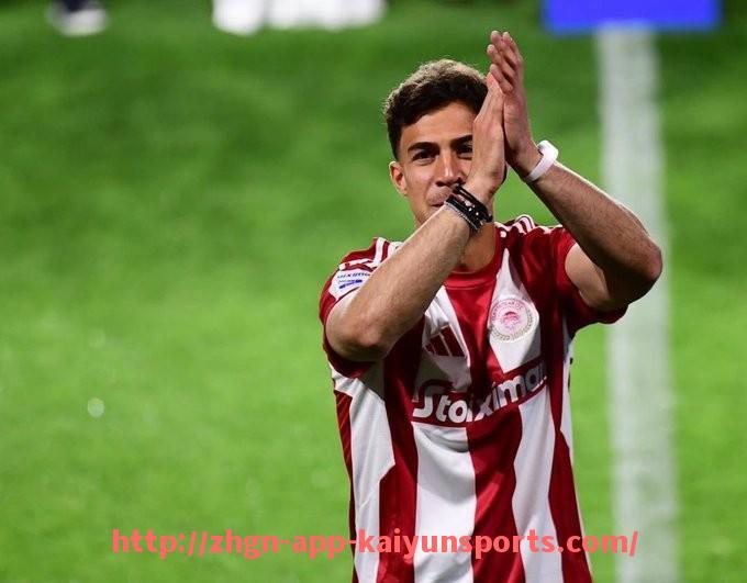 开云体育app下载-火箭队官方解说员团队介绍及比赛解说风格分析